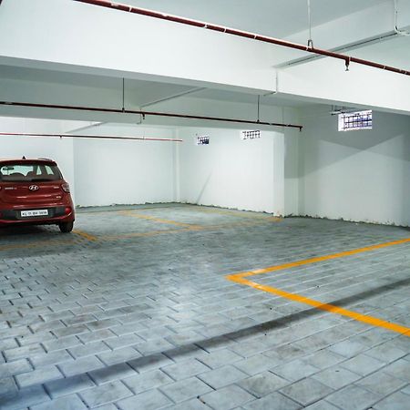 Palcastle Regency Hotel Palakkad Buitenkant foto