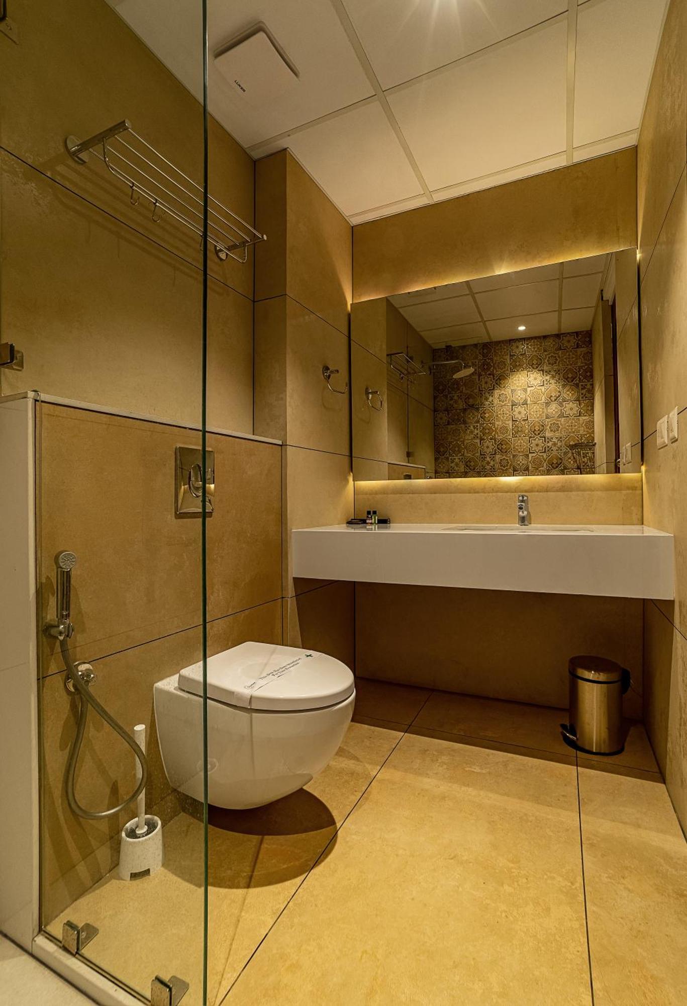 Palcastle Regency Hotel Palakkad Buitenkant foto