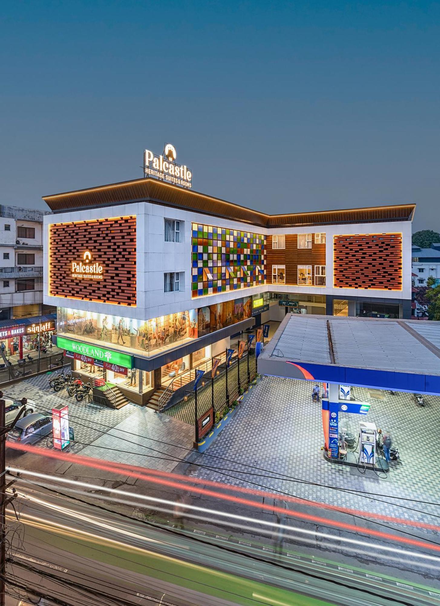 Palcastle Regency Hotel Palakkad Buitenkant foto