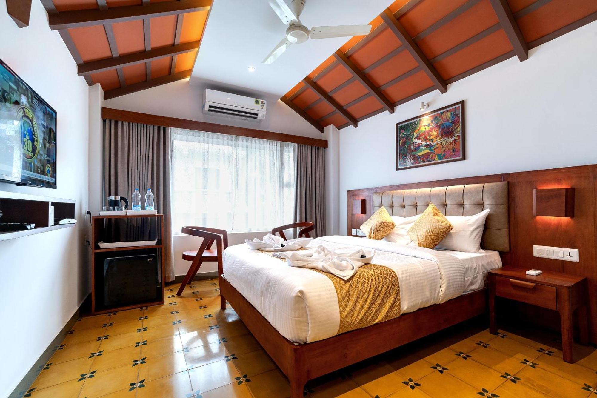 Palcastle Regency Hotel Palakkad Buitenkant foto