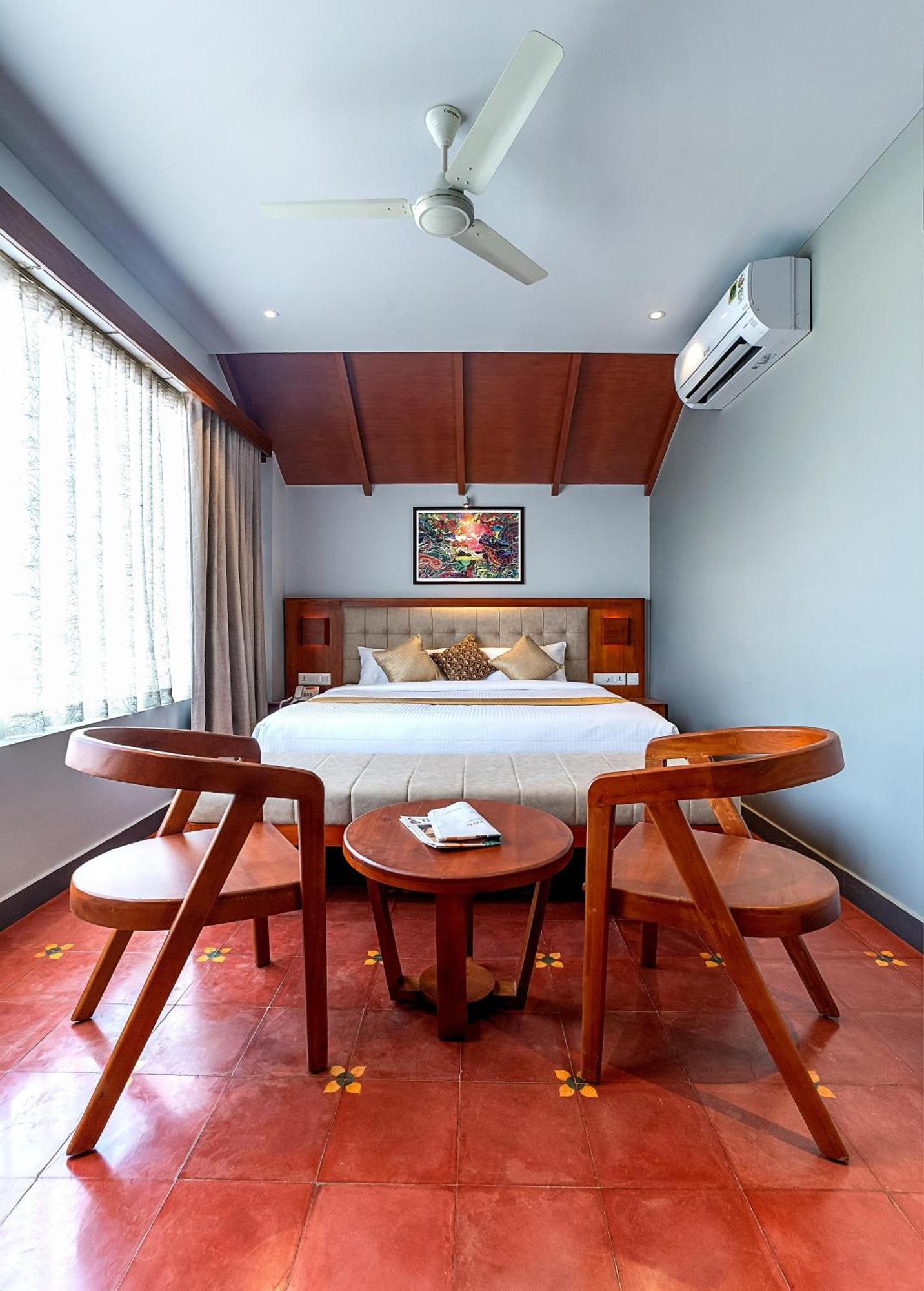 Palcastle Regency Hotel Palakkad Buitenkant foto